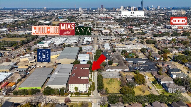 Building Photo - 7134 Mapleridge St