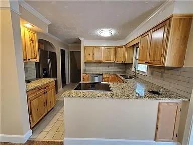 Building Photo - 33 Resty Hughes Cir