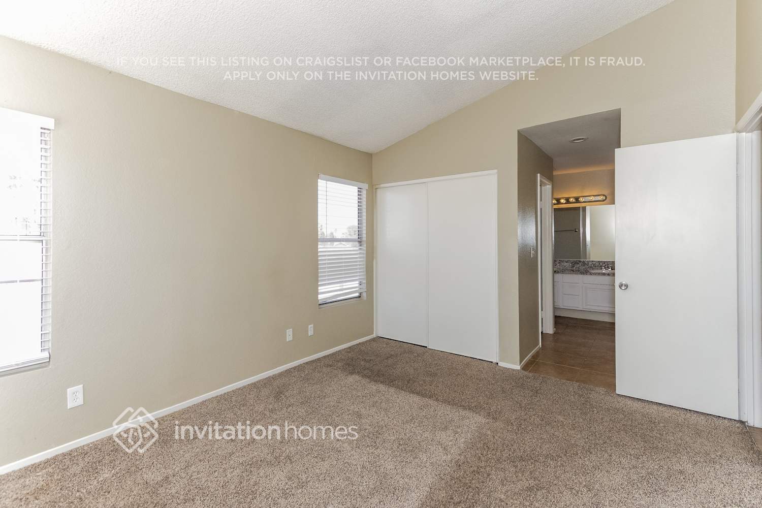 Building Photo - 371 Bradford Dr