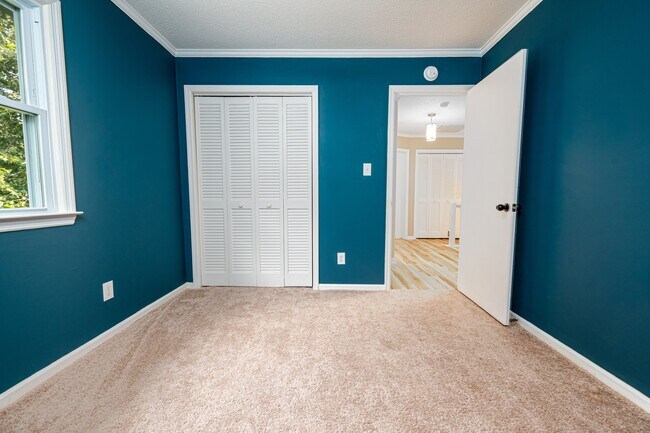 Building Photo - 419 Boros Rd