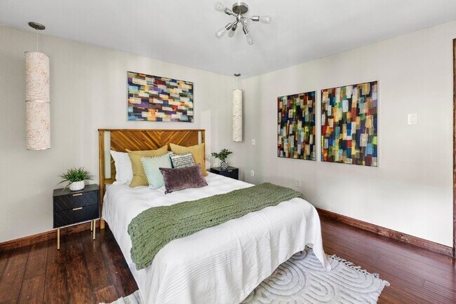 Building Photo - Spacious 5 Bedroom Home in Midlothian - $2,800/mo