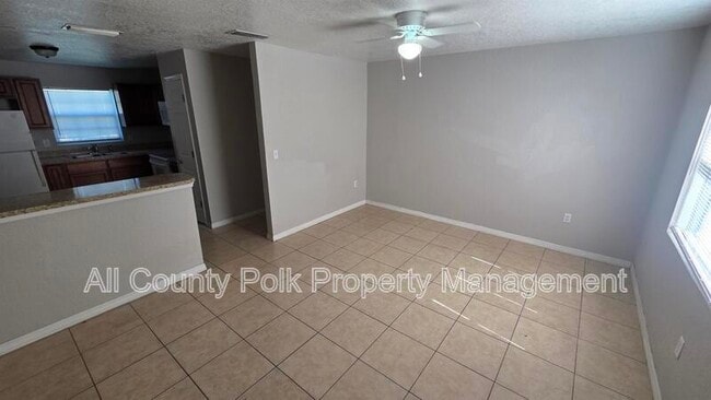 Building Photo - 712 Bryon Ct