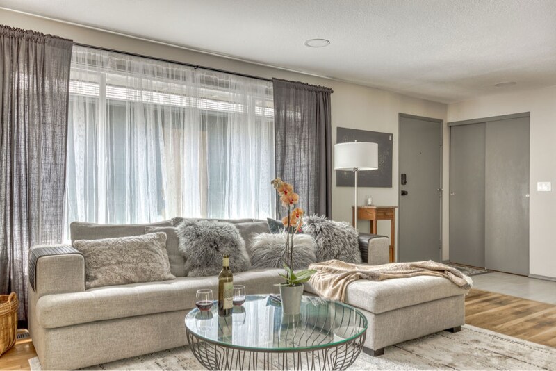 Building Photo - 9035 SW Monterey Pl