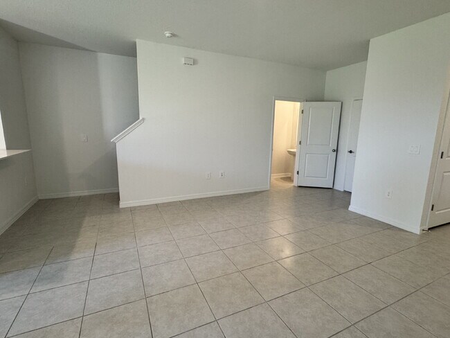 Building Photo - 9333 Bonita Mar Dr