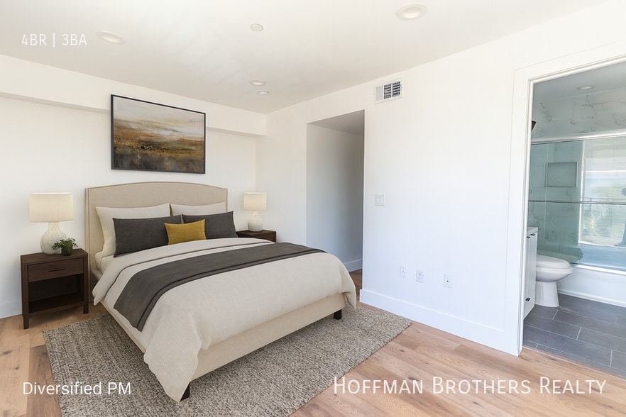 Building Photo - 4507 1/4 W 18th St