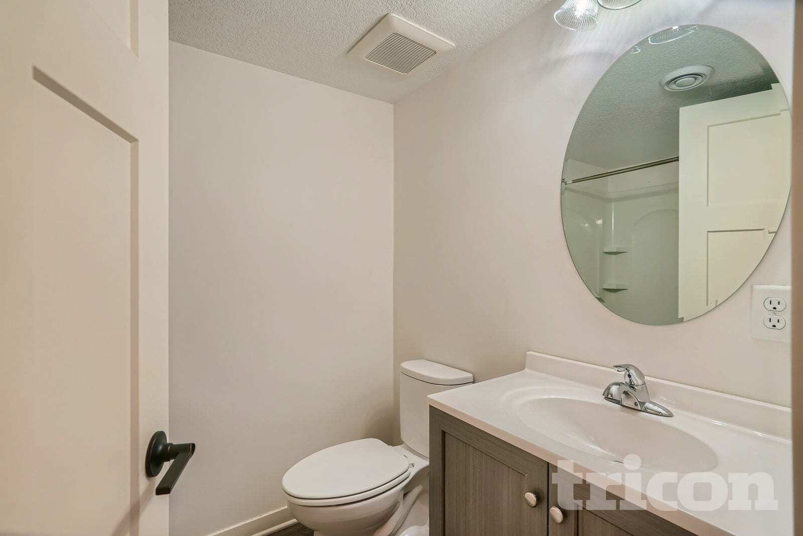 Building Photo - 3363 69th St E