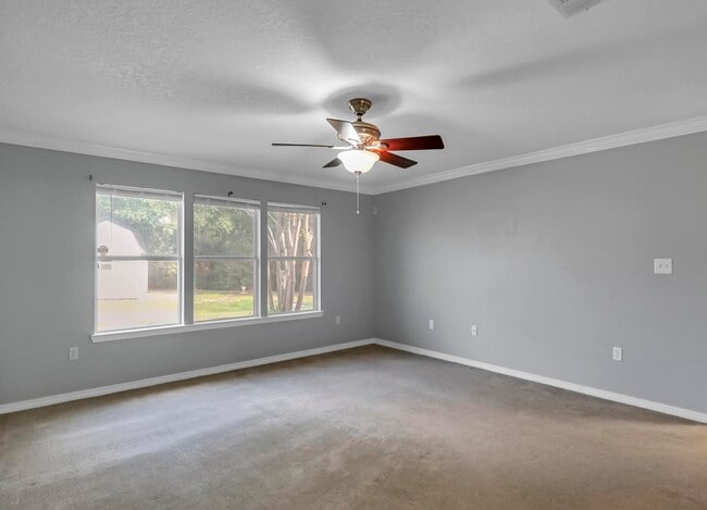 Building Photo - 5897 Saratoga Dr