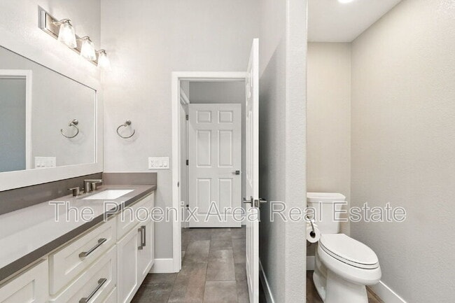 Building Photo - 25818 S Hollygreen Dr