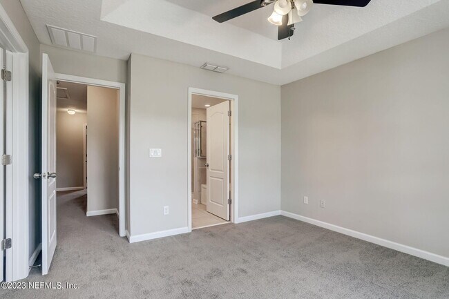 Building Photo - 4220 Plantation Oaks Blvd