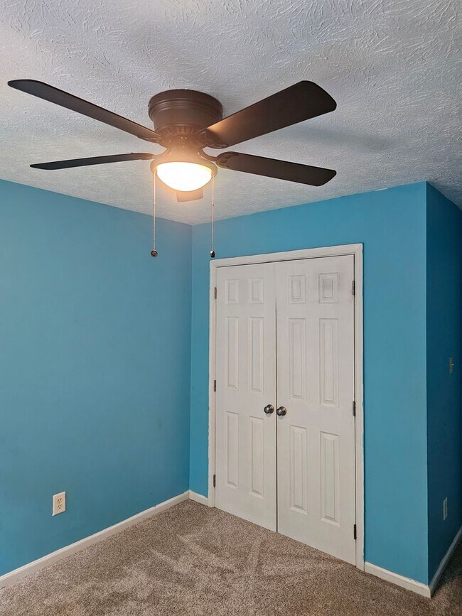 Building Photo - 5679 Hickory Fork Rd