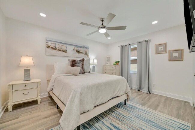 Building Photo - 10 Gulf Blvd