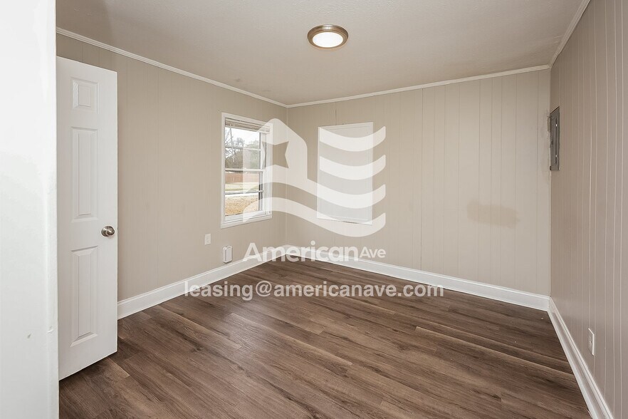 Building Photo - 1134 Lovely Ln