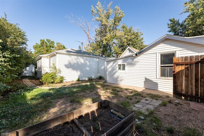 Building Photo - 3 br, 2 bath House - 2227 South Galapago S...