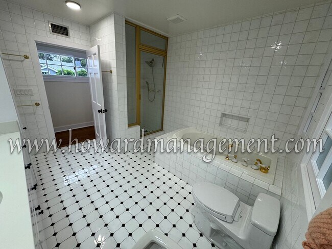 Building Photo - ***OPEN HOUSE 6/13 (11am-1pm)*** Contempor...