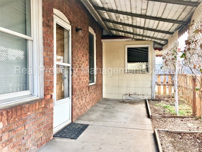 Building Photo - 360 W Iliff Ave