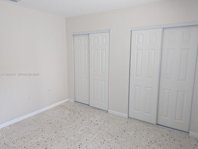 Building Photo - 3556 SW 13th Terrace