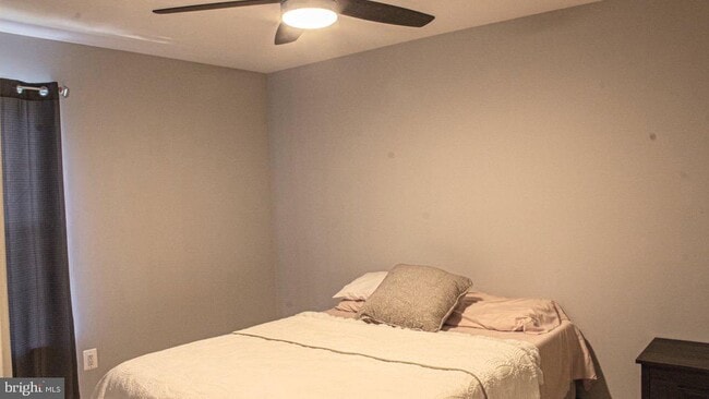 Building Photo - 145 Wayland Rd