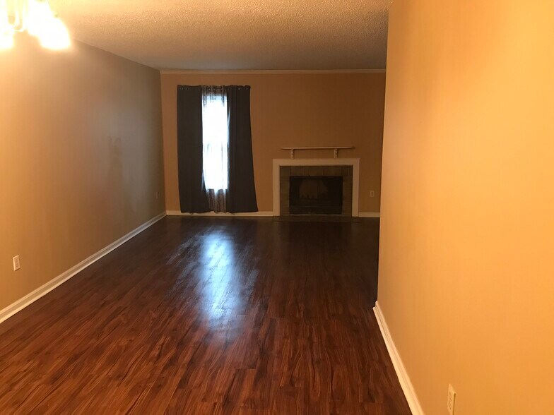 Building Photo - 3655 Haughton Ln