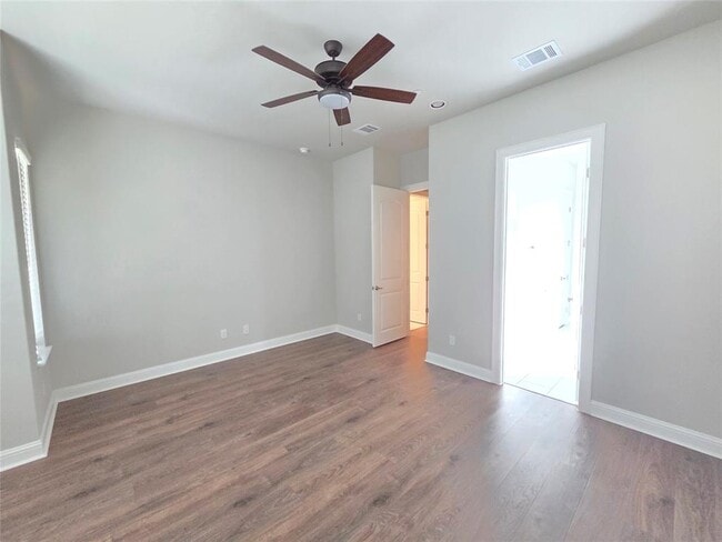Building Photo - 600 C-Bar Ranch Trl