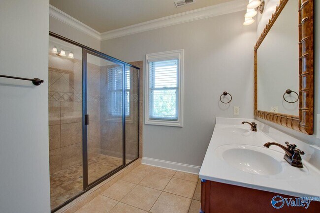 Building Photo - 6421 Lincoln Park Pl NW