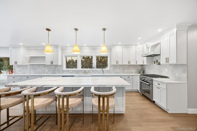 Building Photo - 2 Wynmor Rd