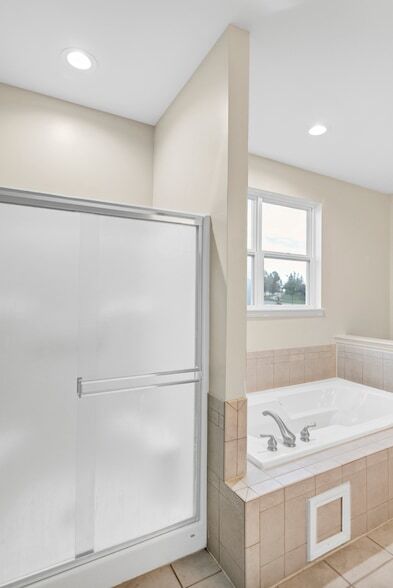 Building Photo - 2660 Harnish Dr