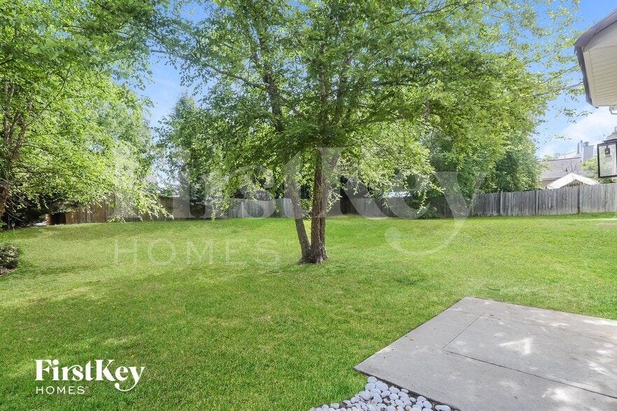 Building Photo - 7008 Setters Way