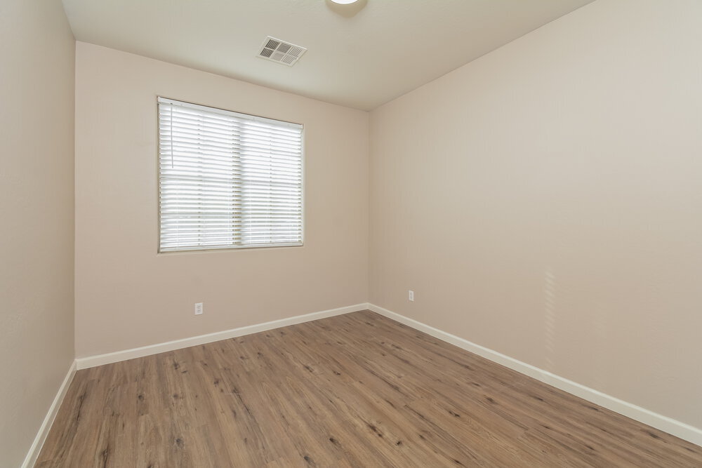 Building Photo - 11838 W Foothill Dr