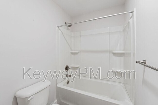 Building Photo - 317 Sumac Trail