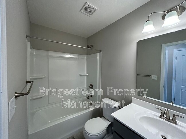 Building Photo - 187 Brooke Parke Ave