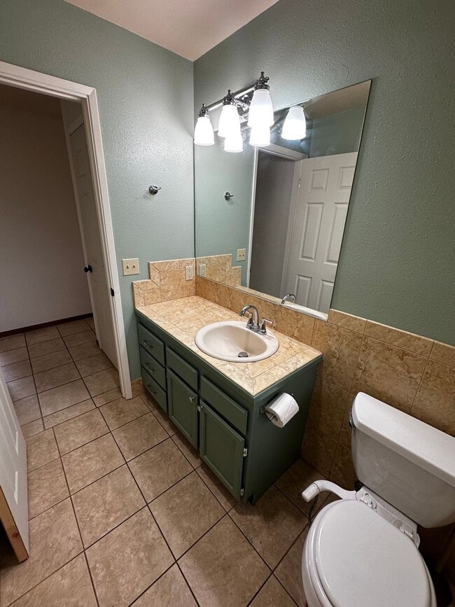 Building Photo - Pet-Friendly 3-Bedroom Makawao Home with Full Solar, Two-Car Garage & Recent Updates