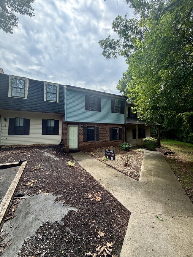 Building Photo - 34 Cape Point Ct