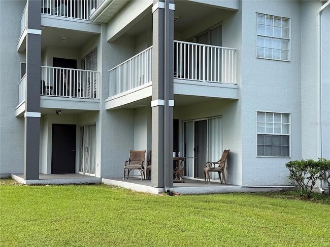 Building Photo - 14037 Fairway Island Dr