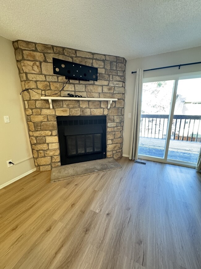 Building Photo - 2603 E Nichols Cir