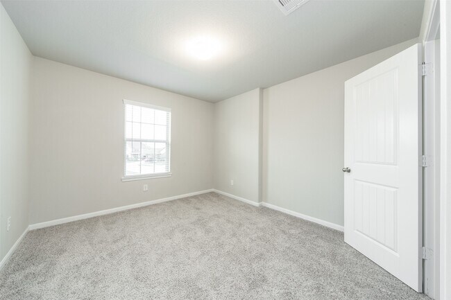 Building Photo - 2587 Artichoke Park Dr