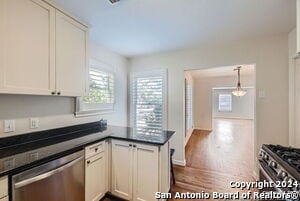 Building Photo - 320 Harmon Dr