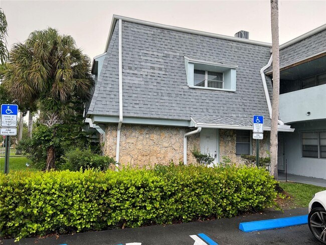 Building Photo - 4251 NW 5th St