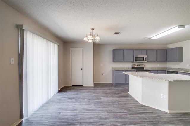 Building Photo - 8857 Stirrup Way