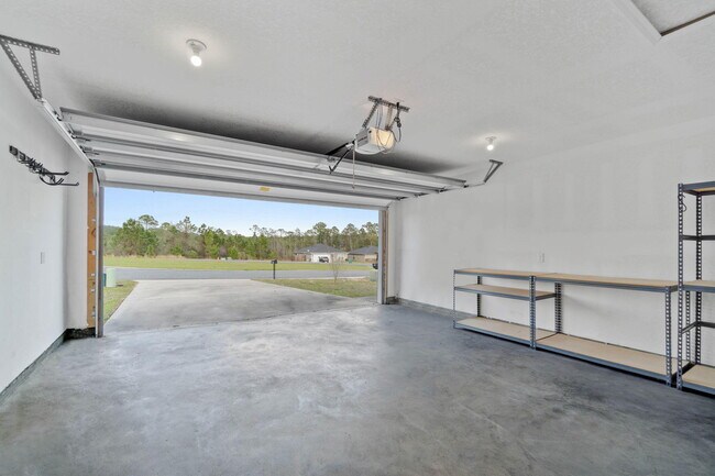 Building Photo - 229 Croft Cir