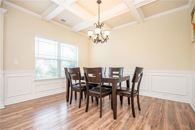 Building Photo - 7761 Sylvaner Ln