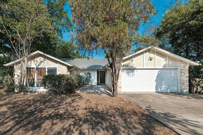 Primary Photo - Cozy 3/2/2 home in Eanes ISD!