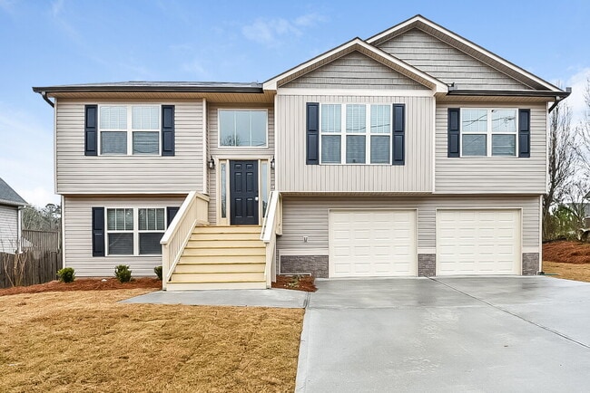 Building Photo - 913 West Ave