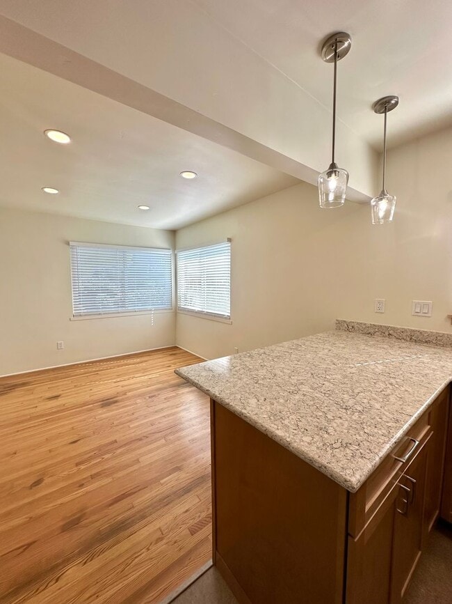 Building Photo - Beautifully Remodeled Unit on the East Side of Santa Barbara
