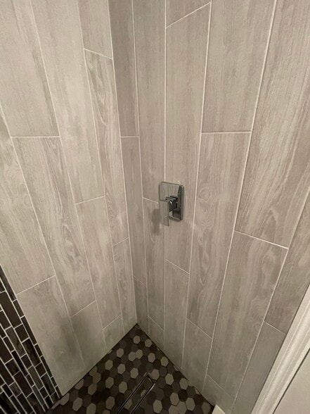 Building Photo - 8911 NW 28th Dr