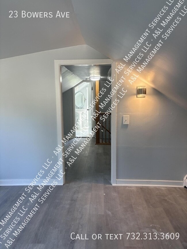 Building Photo - 23 Bowers Ave