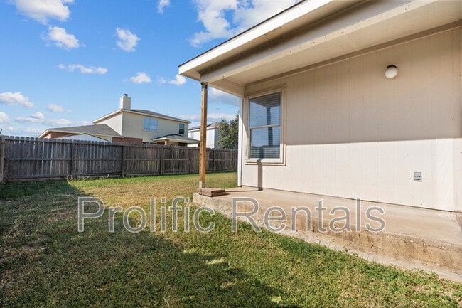 Building Photo - 3308 Catalina Dr