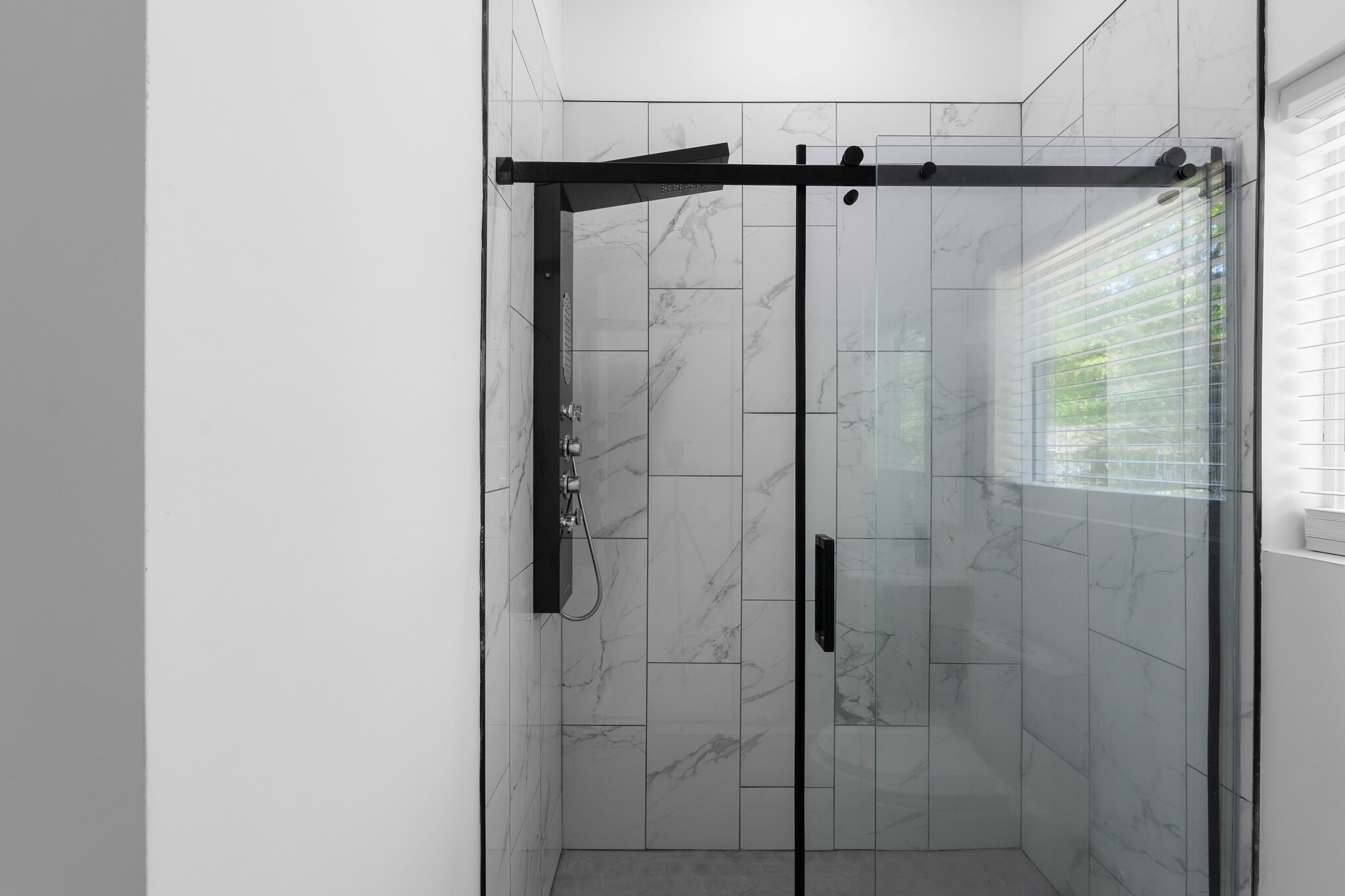 Building Photo - 101 Howell Dr SW