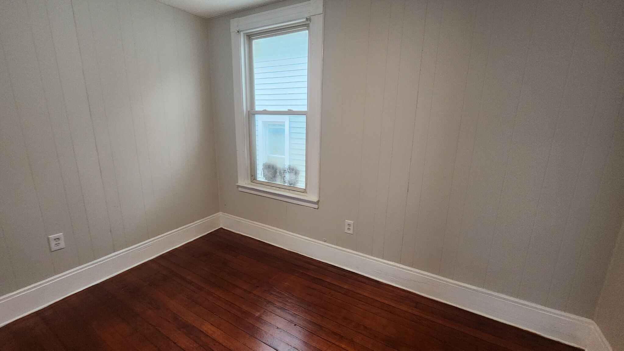 Building Photo - 114 Cedar Hill Ave