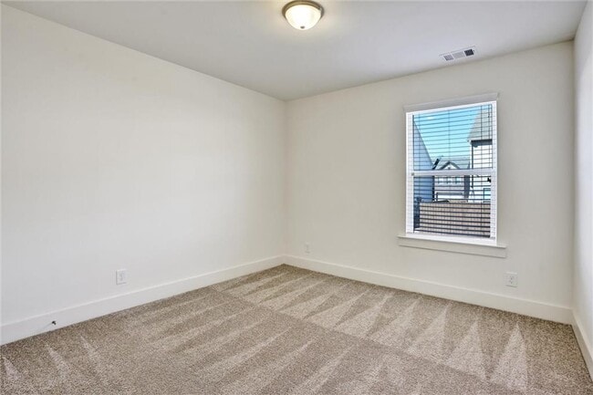 Building Photo - 2240 Mulsanne Dr