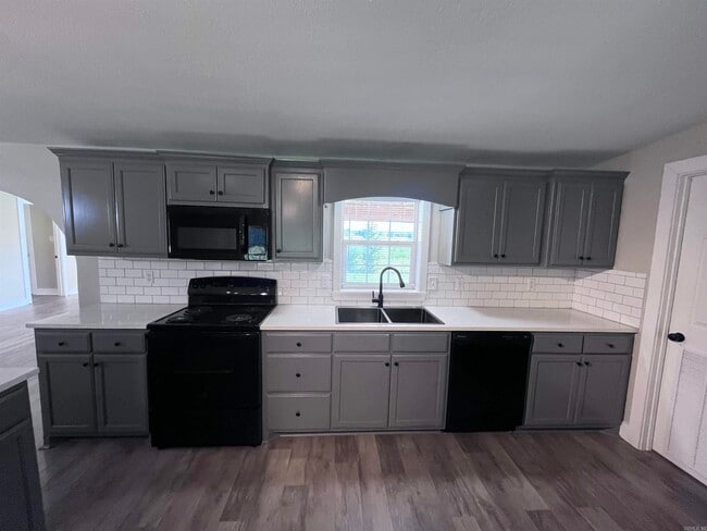 Building Photo - 2584 Black Jack Rd